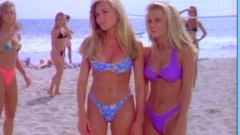 Hottest Kelly Packard Scene in Baywatch. Bikini, SFW, beach. 653102