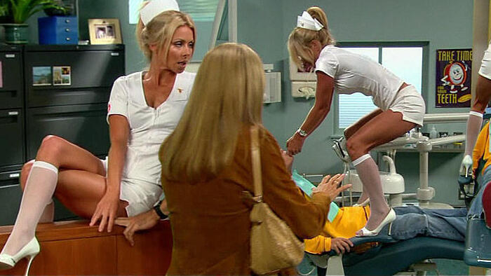 Sexiest Scenes of Faith Fairfield from Hope & Faith. Sexy, SFW, blonde. 660113