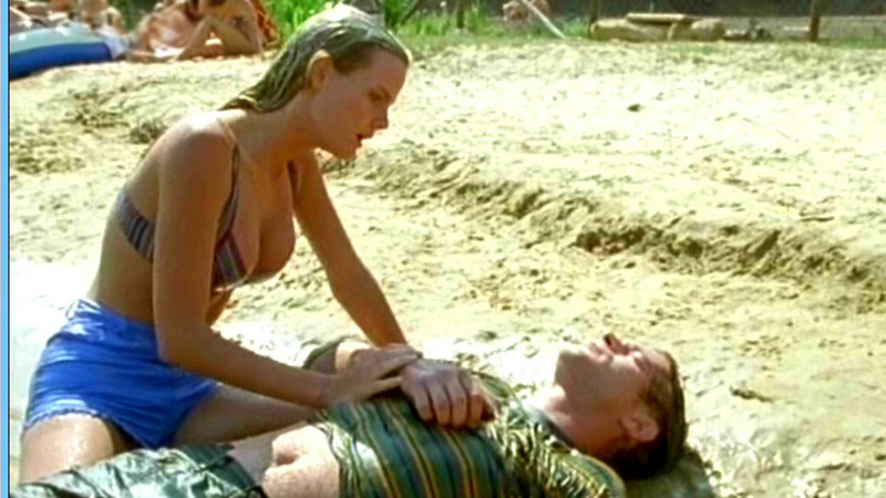 Hottest Chrissy Schulz Scene in Und tschüss!. Bikini, SFW, big breasts. 656354