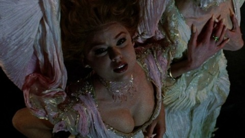 Elena Anaya in Van Helsing (2004) Sexy Brunette Cleavage 737427