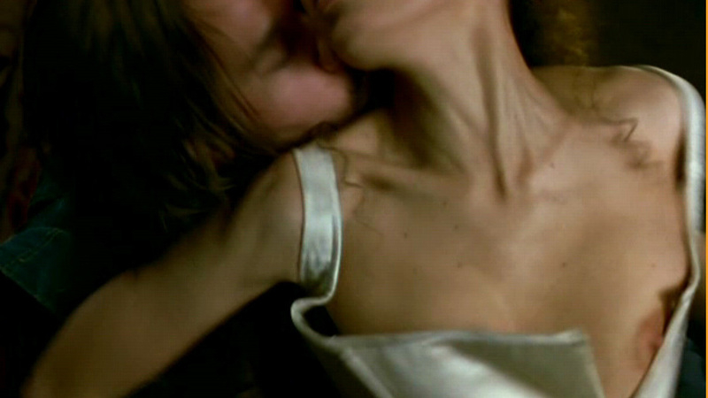 Nudes of Leonor from Miguel y William. Breasts, accidental skin, nude. 647616