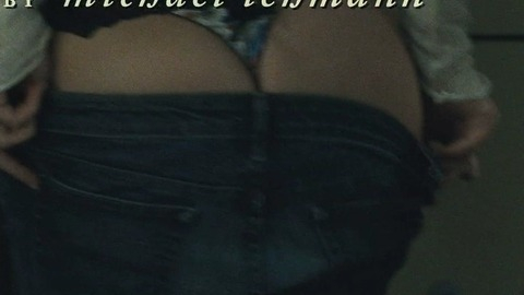 Piper Perabo in Because I Said So (2007) Thong Butt Peeking Out Jeans 735413