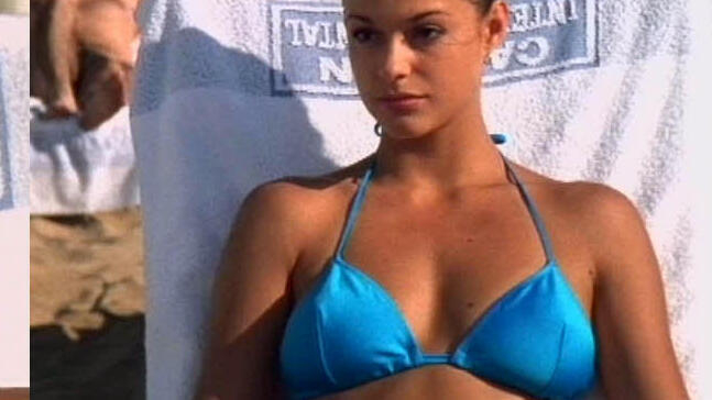 Hottest Susan Anbeh Scene in French Kiss. Bikini, SFW, blue bikini. 623570