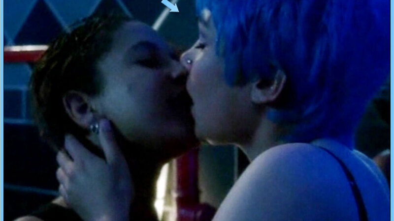 Alles wird gut's Sexiest Scenes with Aglaia Szyszkowitz. Sexy, Lesbian, blue hair, kissing. 606348