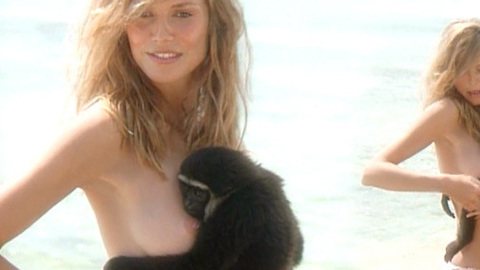 Heidi Klum in Sports Illustrated: Swimsuit 2001 (2001) Breasts Breasts Brunette 588446