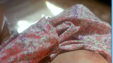 Hiep Thi Le in Heaven & Earth (1993) Breasts Asian Black Hair 576811