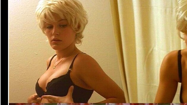 Nudes of Julee from Greenhorn. Butt, back exposed, blonde. 595446