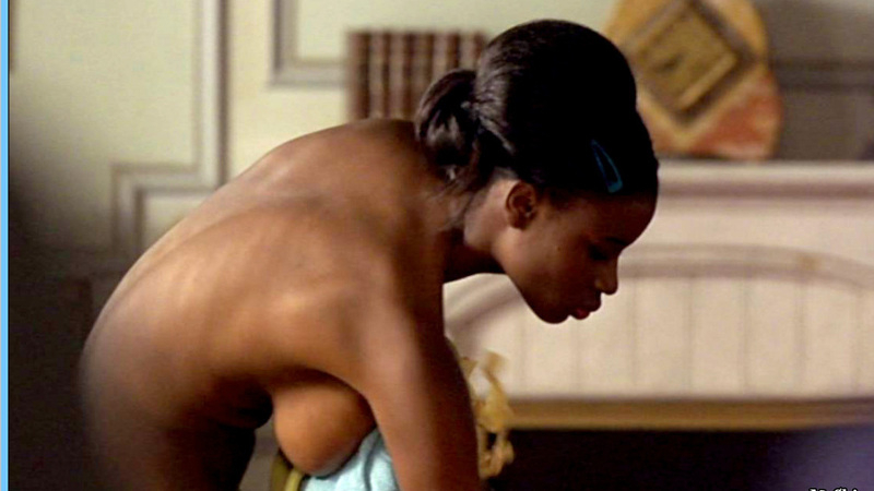 Edéa Darcque Naked in Une journée de merde!. Breasts, Black, big breast. 579643