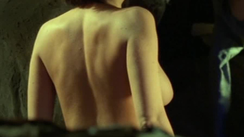 Barbora Kodetová in Dune (2000) Breasts Big Breasts Blue Eyes 719449