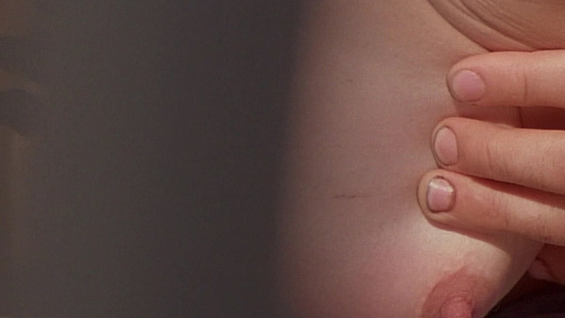 Linda Hoffman Nude in The Dentist. Breasts, close up breast, close-up. 581392