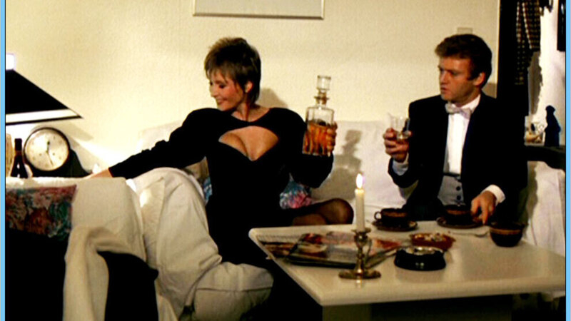 Die Schokoladen-Schnüffler's Sexiest Scenes with Susanne Uhlen. Sexy, brunette, cleavage. 581706