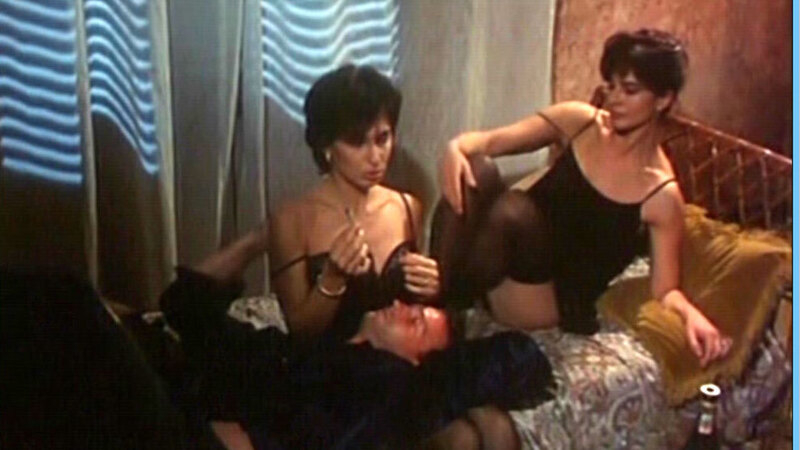 Coppia omicida's Sexiest Scenes with Laura Morante. Underwear, SFW, black bra. 564834