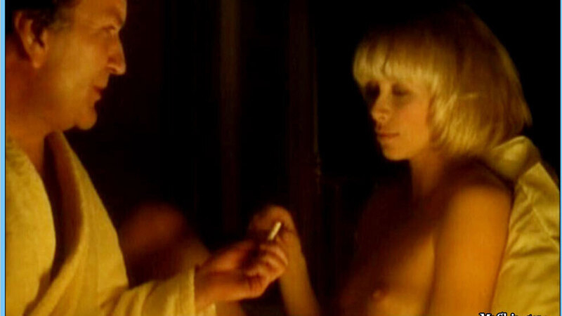 Christine from Le téléphone rose Naked. Breasts, blonde, couple. 623753