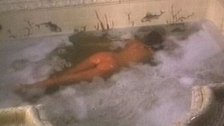 Grazyna Trela Naked in Powrot Wilczycy. Breasts, Butt, back exposed, big bathtub. 583069