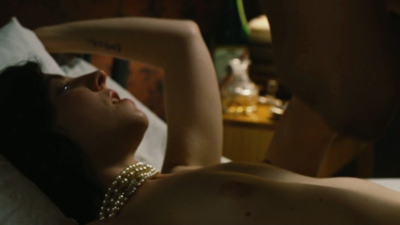 Iza from Simon & the Oaks Naked. Breasts, bed, brunette. 739559