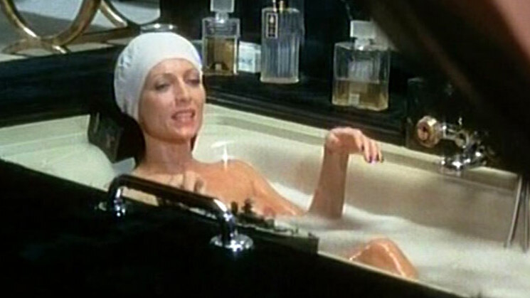 Stéphane Audran Naked in Folies bourgeoises. Breasts, in bathtub, left breast. 584227