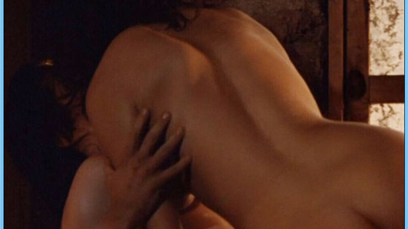 Gabriela Roel Naked in El Tres de copas. Butt, brunette, kissing. 616537