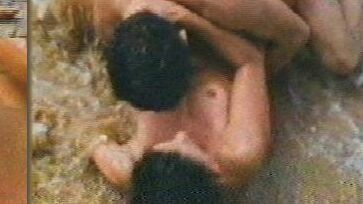 Nudes of Maria Cassini from Offspring. Breasts, arched back, brunette. 703878