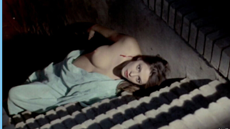 Rita Calderoni Nude in Black Magic Rites. Breasts, nude, right breast. 586204