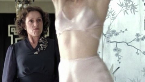 Amy Adams in Miss Pettigrew Lives for a Day (2008) Sexy Sexy Sfw 732816