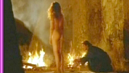 Goya Toledo Naked in Mararía. Butt, back exposed, brunette. 587647