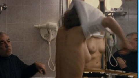Isild Le Besco Naked in L' intouchable. Breasts, mirror, nude. 644821