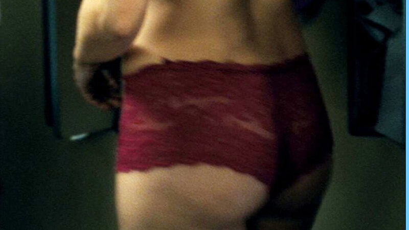 Hottest Lauren Graham Scene in Because I Said So. Underwear, SFW, close-up. 641480
