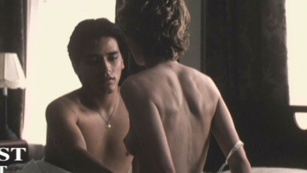 Angela Bettis Naked in The Last Best Sunday. Breasts, back exposed, brunette. 588703