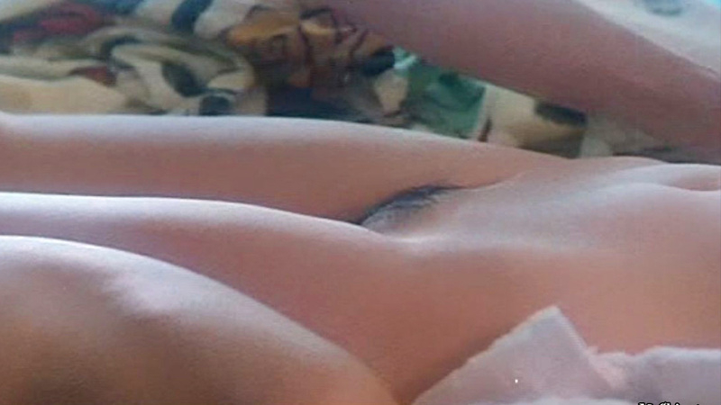 Chun Chung Nude in The Fruit Is Swelling. Bush, couple in bed, hairy bush. 589342