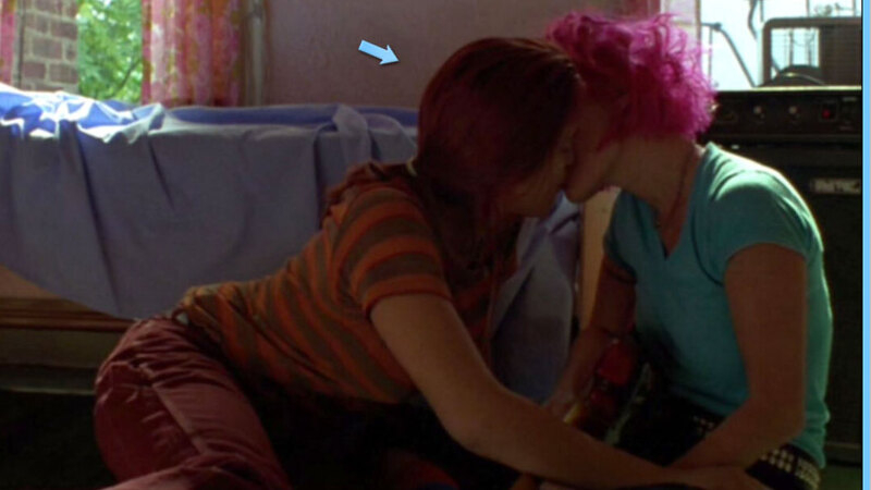 Hottest Claude Scenes. Sexy, Lesbian, SFW, kissing. 615621