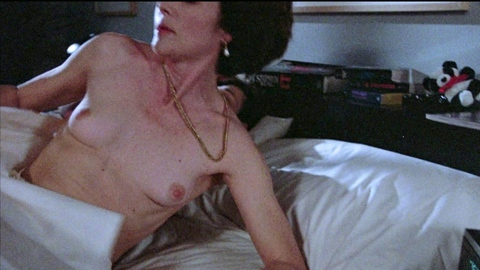 Lois Chiles Nude in Creepshow 2. Breasts, bedroom, brunette. 1012588