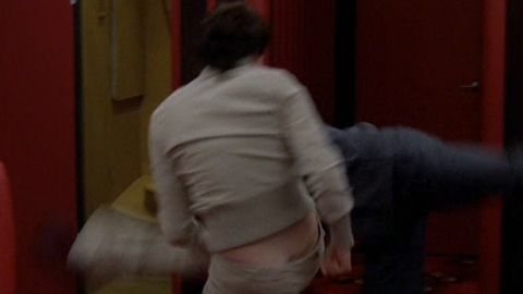 Jennifer Garner Nude as Sydney Bristow. Butt, black hair, buttcrack. 657674