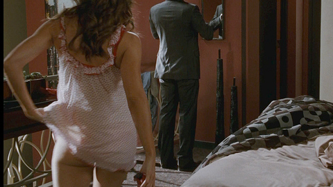 Jennifer Garner in Valentine's Day (2010) Underwear Brunette Butt Peeking Out 684837