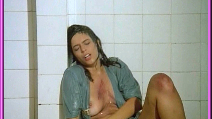 Suzane Carvalho Nude in Women in Fury. Breasts, bruised, nude. 590764