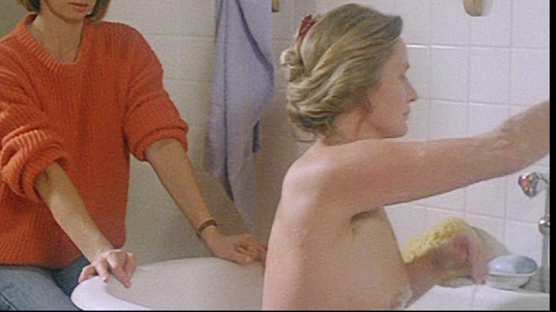 Manuela from Le jupon rouge Naked. Breasts, bathtub, blonde. 673703