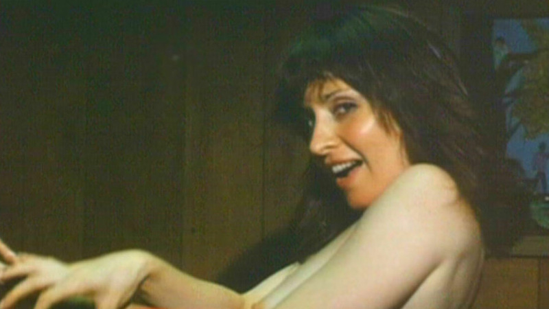 Samantha Fox Nude as Vicki Kent. Breasts, brunette, left breast. 594572