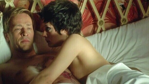 Camille De Pazzis Naked in Pigalle, la nuit. Breasts, black thong, brunette. 678391