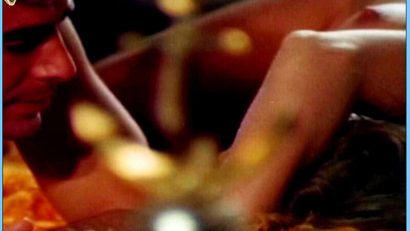 Anita Strindberg Nude in La coda dello scorpione. Breasts, brunette, couple in bed. 613072