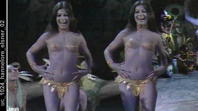 Sexiest Scenes of NA from Christoph Kolumbus oder Die Entdeckung Amerikas. Sexy, SFW, brunette. 594893