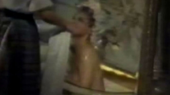 Hottest Nadja Tiller Scene in Lady Hamilton - Zwischen Schmach und Liebe. Sexy, bathtub, sideboob. 595526