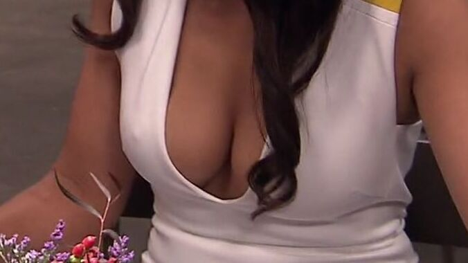 Hottest Padma Lakshmi Scene in Top Chef. Sexy, SFW, cleavage. 782954