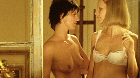 Tatiana Abbey in The Royal Tenenbaums (2001) Breasts Lesbian Blonde Breasts 714342