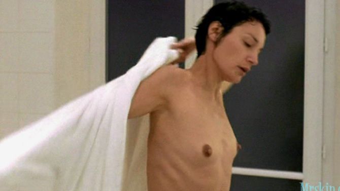 Jeanne Balibar Naked in Va savoir. Breasts, dark hair, hard nipples. 596173