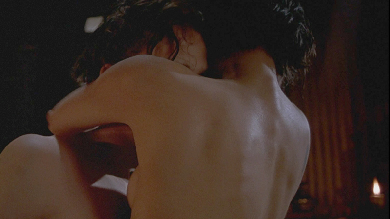 Shannyn Sossamon Nude in The Order. Breasts, back exposed, black hair. 693148