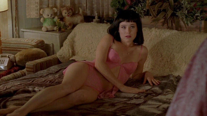 Hottest Caroline Dhavernas Scene in Niagara Motel. Sexy, SFW, black hair. 636728