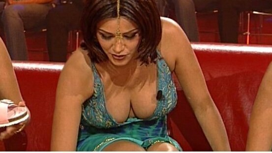 Sexiest Verona Pooth Scene in Gottschalk and Friends. Sexy, big breasts, blue dress. 664405