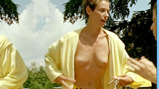 Cécile de France Nude in Moi César, 10 ans 1/2, 1m39. Breasts, floral bikini, nude. 610714