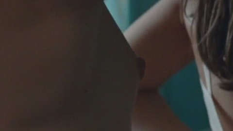 Cécile de France in Chinese Puzzle (2013) Breasts Arms Above Shoulders Breasts 737901