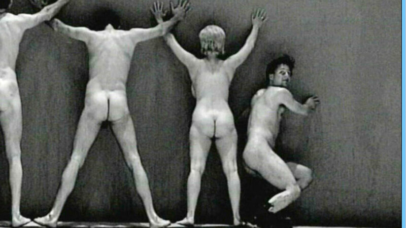 Isabelle Menke Nude in Hamlet (Stageplay). Butt, against wall, black and white. 606736