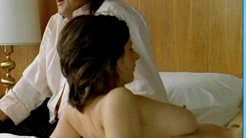Nudes of Nina from Montag kommen die Fenster. Breasts, Bush, brunette, fully clothed man. 630906
